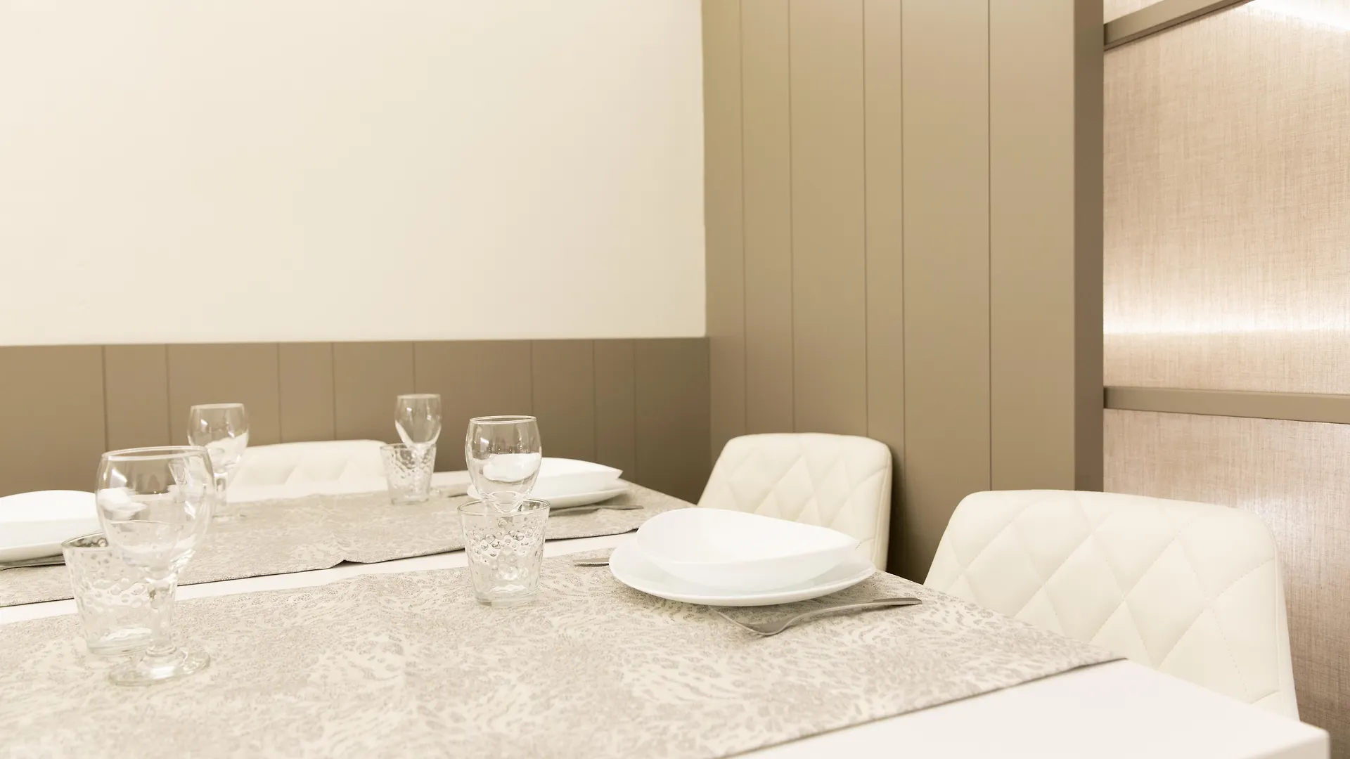 Palazzo Dei Ciompi Suites Florence 4*,  Italy