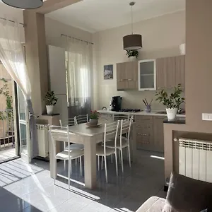  Appartamento Casa Elodie Italia