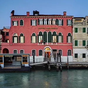 Tre Archi 3* Veneza