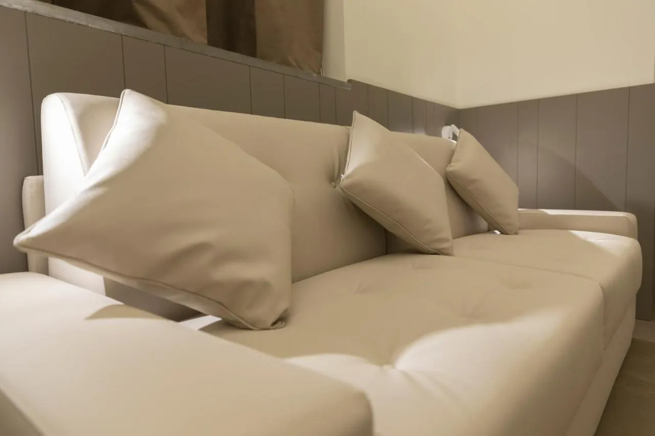 Palazzo Dei Ciompi Suites Florence Aparthotel